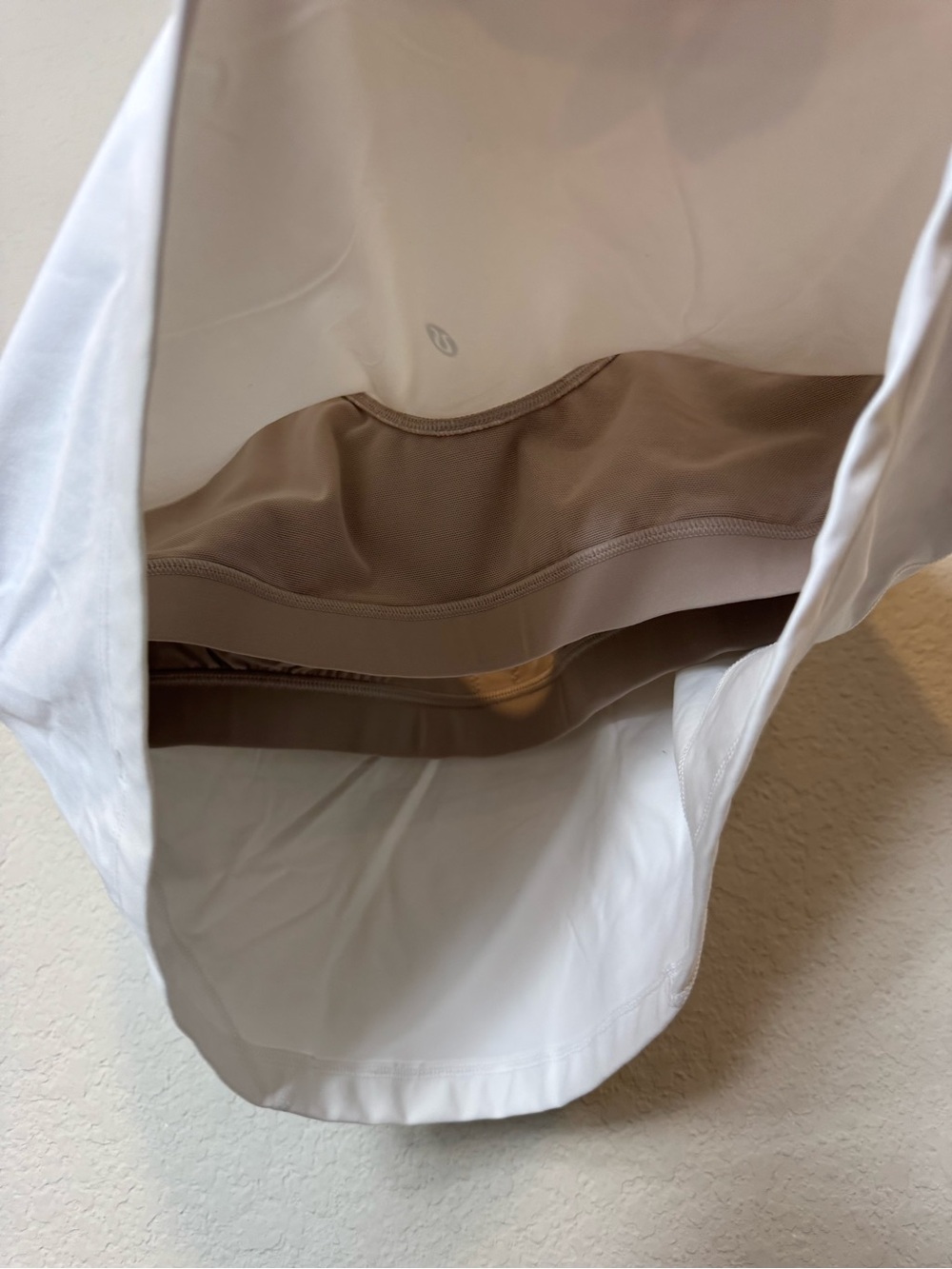 Lululemon Align White V-Neck Cropped Tank Top Built-in Bra Light Support size 16 - Picture 6 of 10